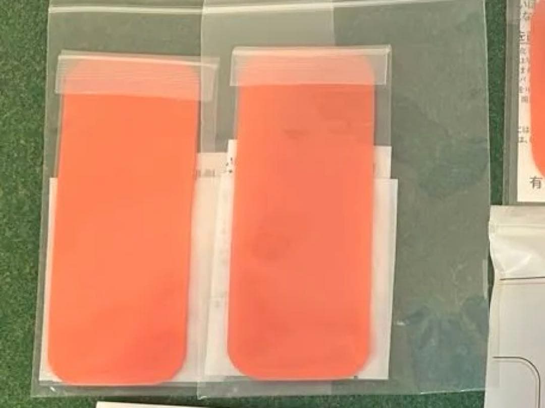 SIXPAD（シックスパッド）充電式 3点セット＋ジェルシート等 おまけ付き