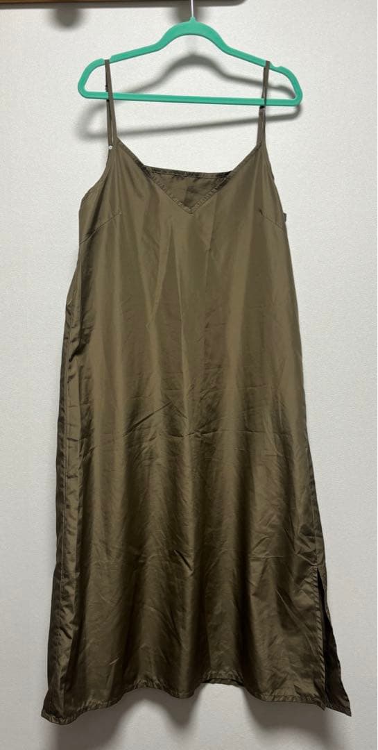 Aga グラフィックデザイン　ロングワンピース　ペチコート付き定価21000円