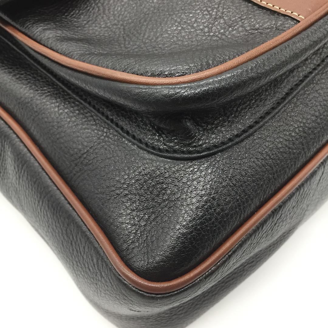 BALLY バリーショルダーバッグ ハンドバッグ レザー 本革 ロック金具