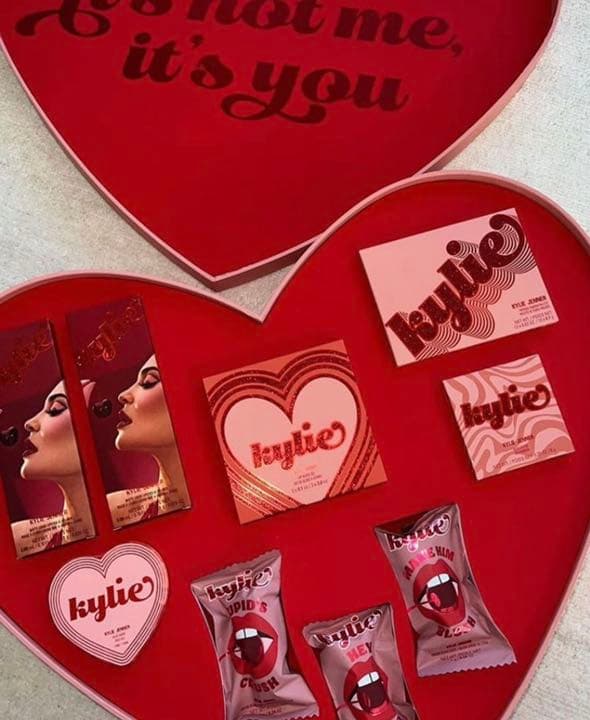 VALENTINE Collection PR BOX カイリーコスメティックス