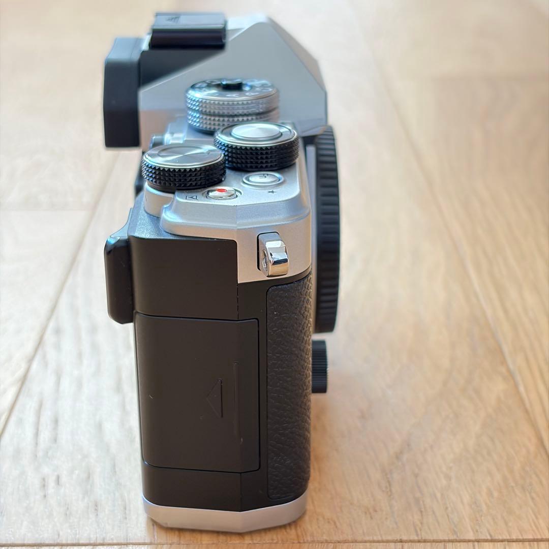 OM SYSTEM OM-3 ボディ