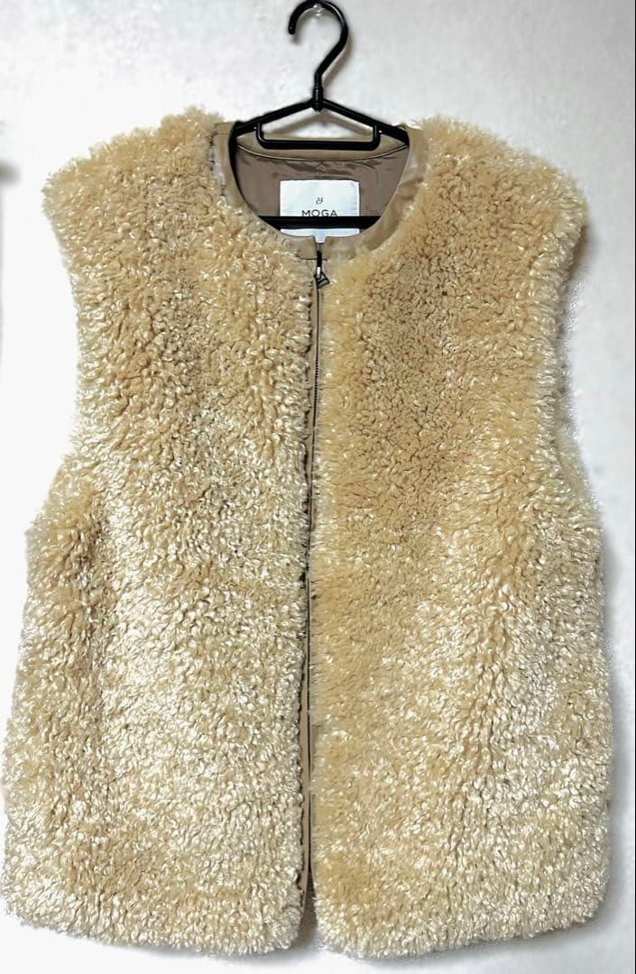 ⭐︎ほぼ新品　【MOGA】シープファーベスト