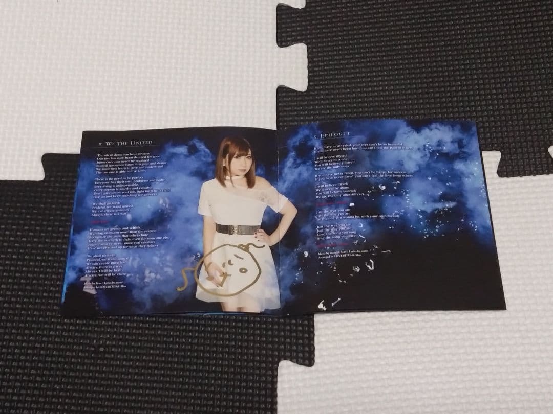 LOVEBITES 直筆サイン入り『CLOCKWORK IMMORTALITY』