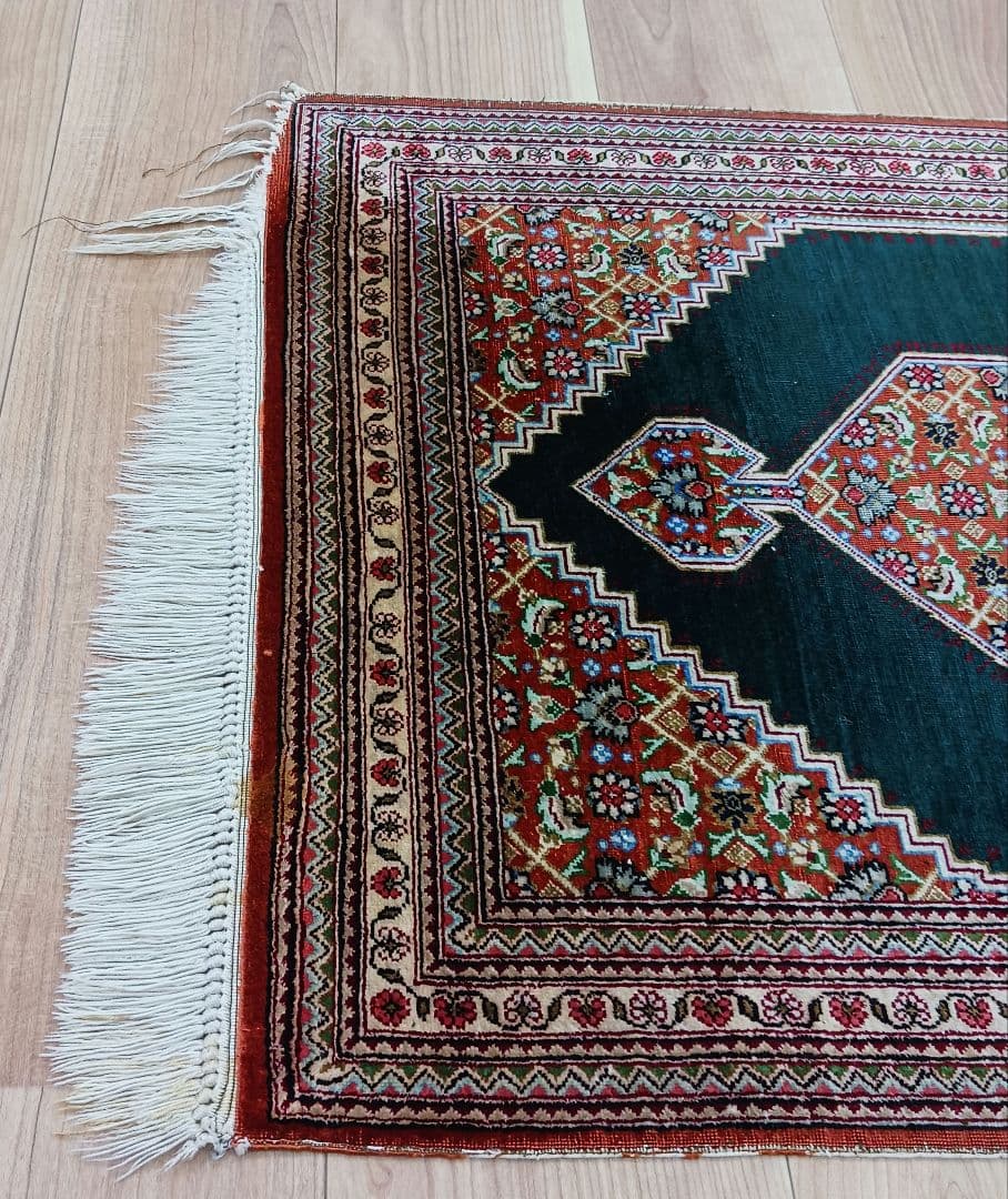 専用Y3250 ペルシャ絨毯 クム産 シルク100% 手織り90万ノット