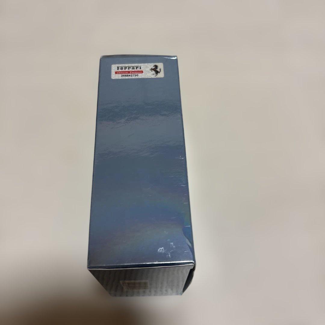 香水(ユニセックス) Scuderia Ferrari Light Essence 125ml