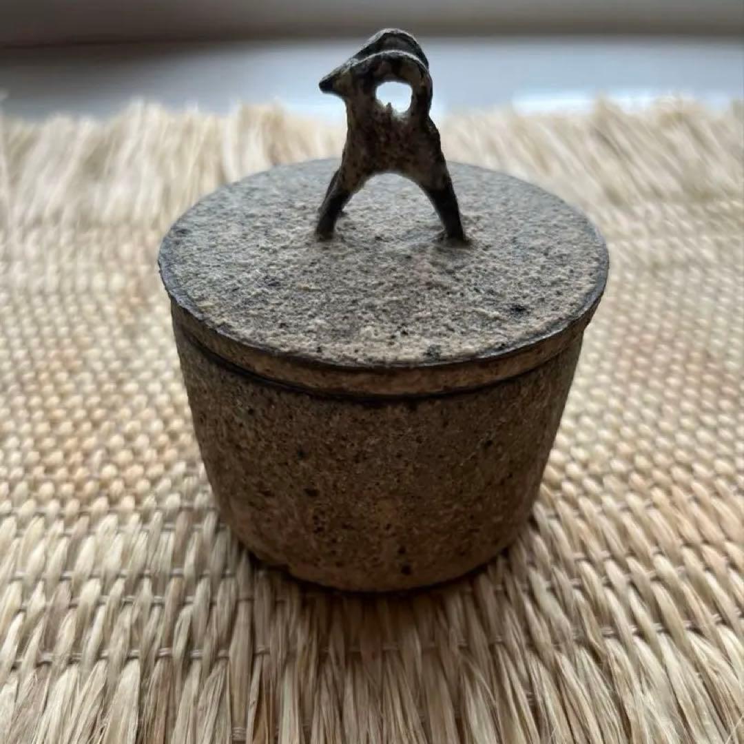 村上躍さん　蓋物　山羊