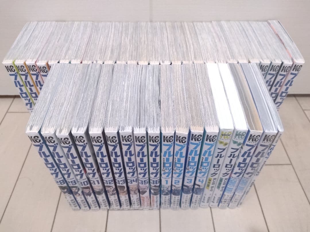 ブルーロック 1巻〜36巻 全巻セット＋関連本9冊 合計45冊セット