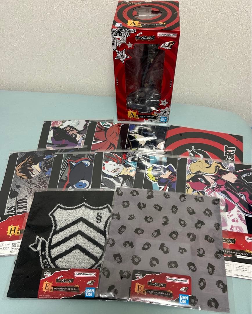 一番くじ　ペルソナ5 ザ・ロイヤル　A賞主人公フィギュア＋クロス、クリアファイル