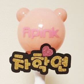 ネームプレート(ブローチ、ペン用ラ制作可/2コ―100円、4コ以上―200円割引