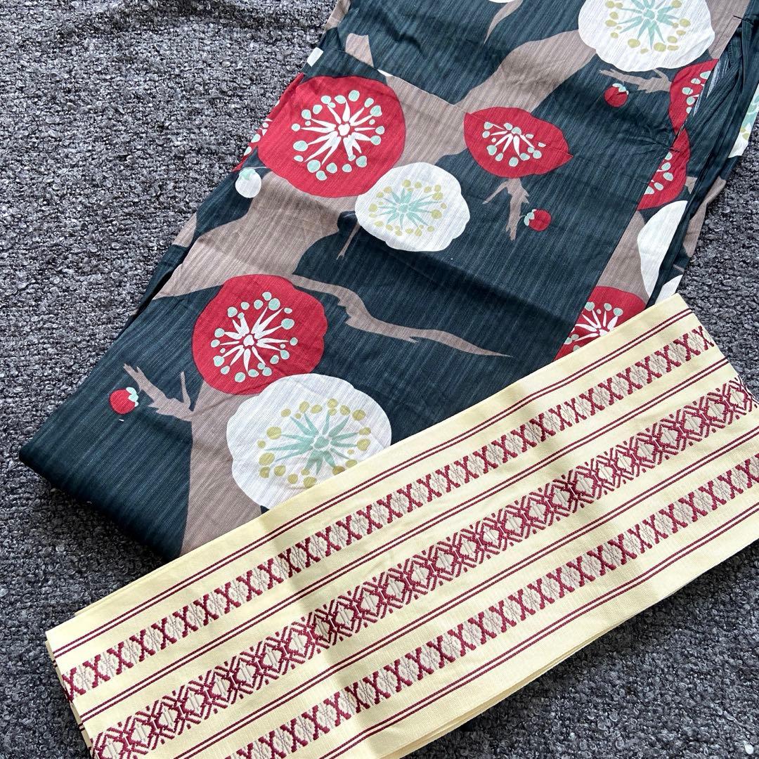 utatane ウタタネ 浴衣 3点セット「鉄紺に梅枝」 帯 下駄 レトロ柄