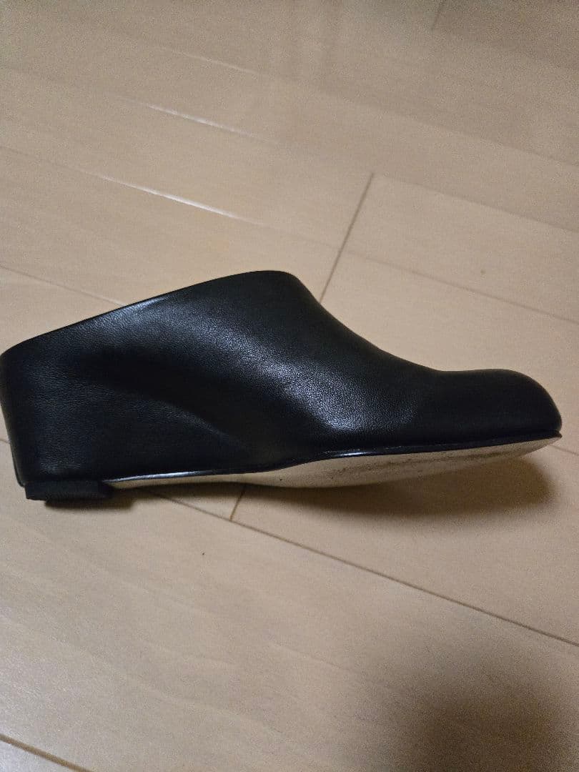 BEAUTIFUL SHOES ミュ一ル　23.5センチ