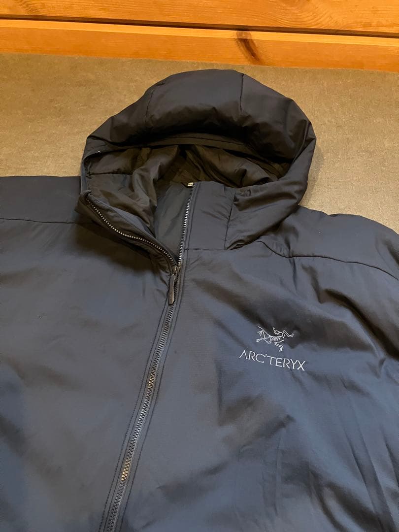 美品！タグ付き　ARC'TERYXAtomHoody XXL ブルゾン