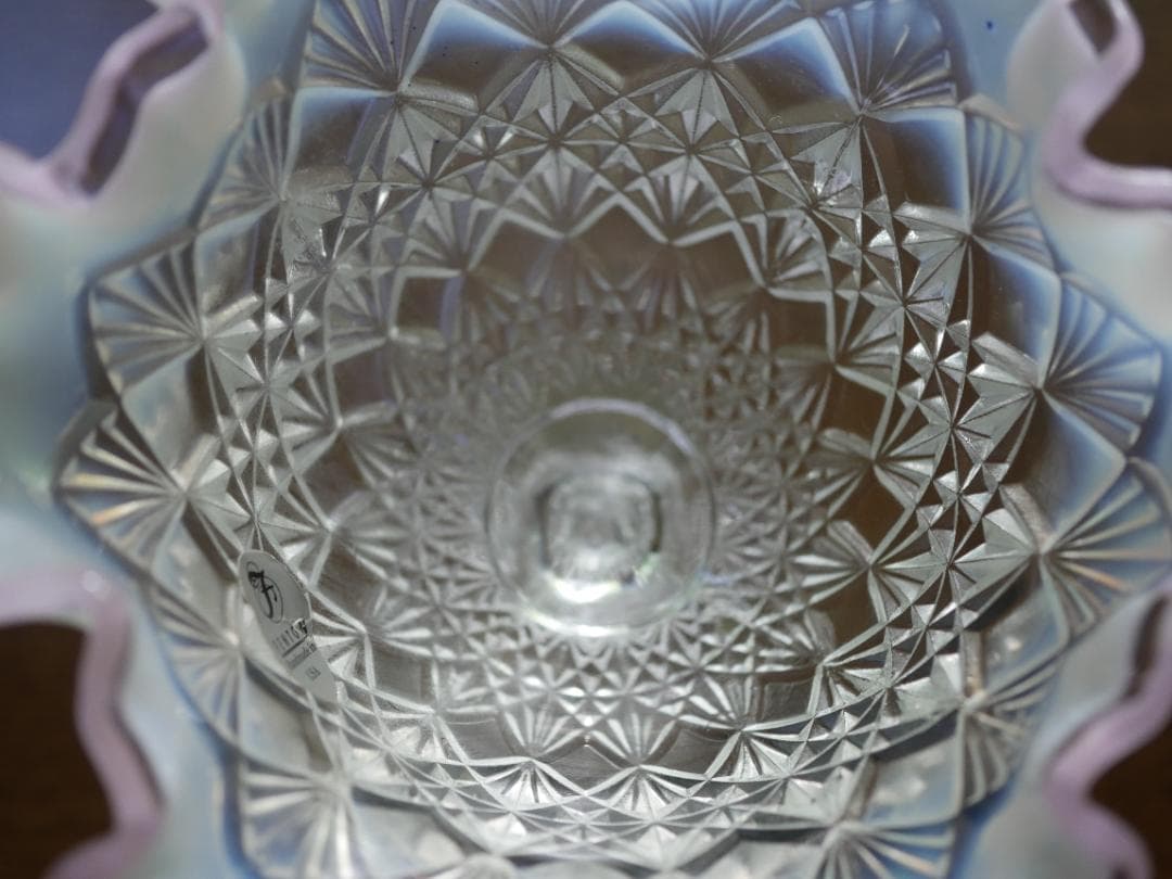 フェントン ピンククレスト Cut & Block オパールセントコンポート