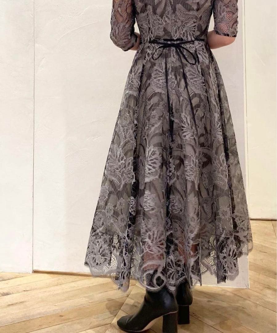 レースボリュームワンピース SNIDEL 結婚式　ドレス