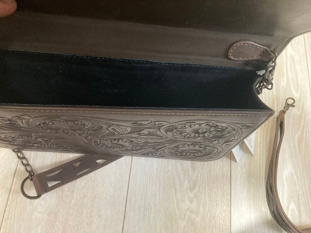 グレースコンチネンタル・クラッチバッグ