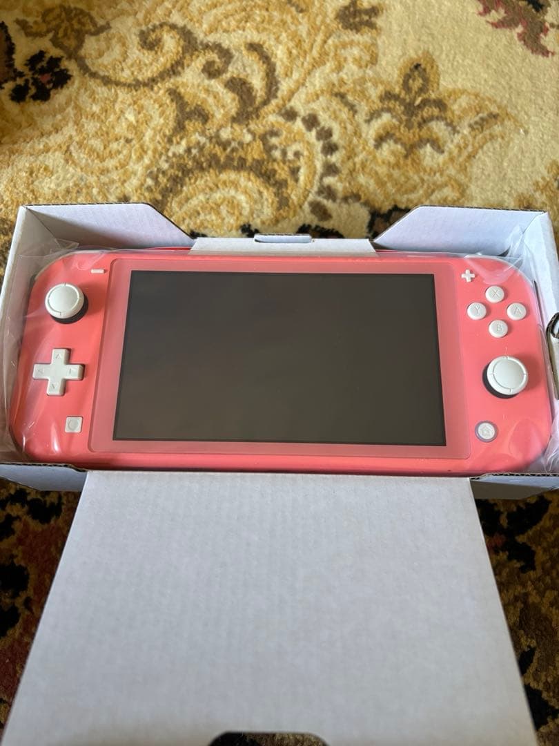 c Nintendo Switch Lite コーラル 新品未使用