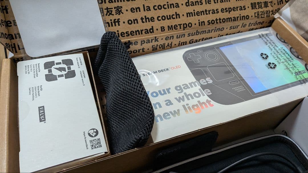 【小傷有】steamdeck oled 1TB /純正ドッキングステーション