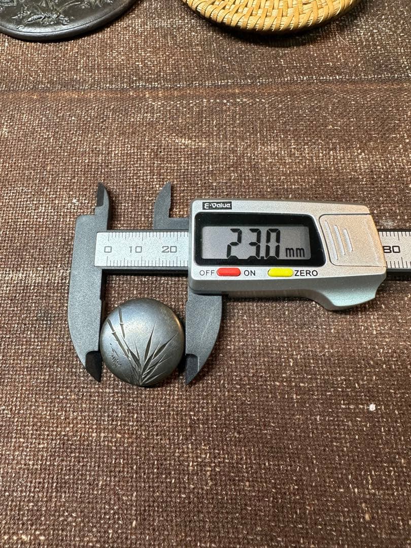 四分一　朧銀　竹彫刻　片切彫　18k金刻印　帯留め　明治時代　骨董古美術