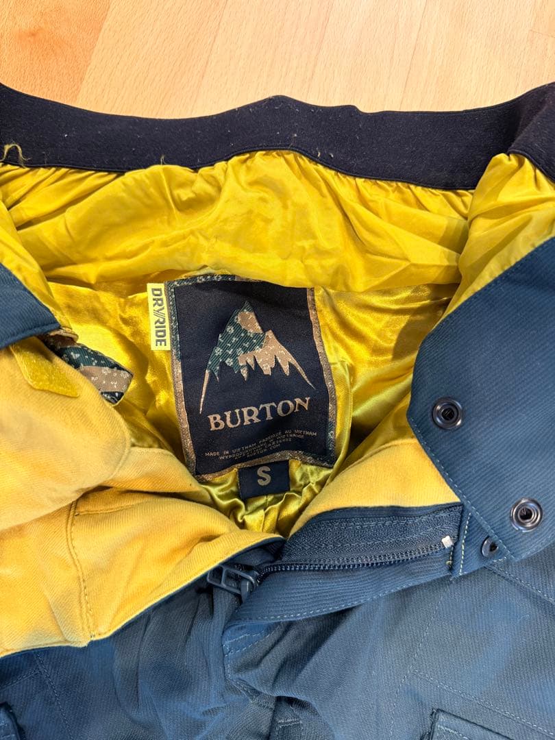 BURTON スノーボードウェア上下セットレディースSサイズ