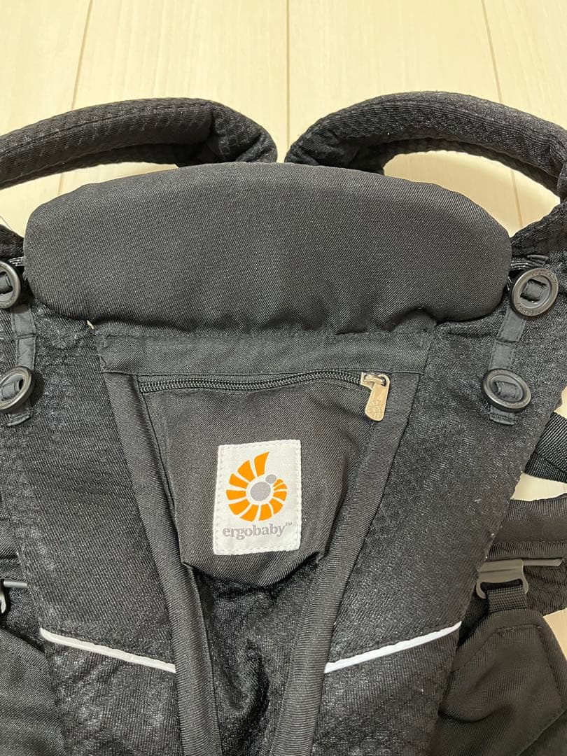 ergobaby オムニブリーズ 抱っこひもオニキスブラック
