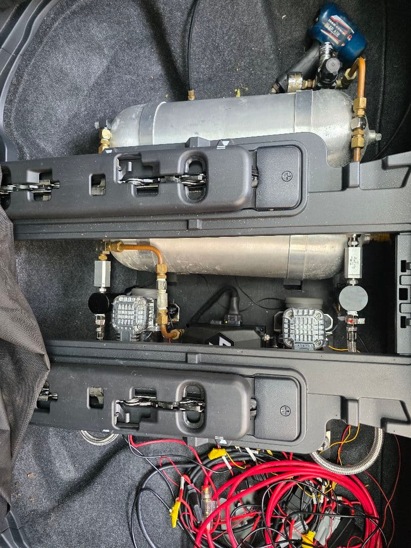 エアサス エアマネジメント エアコンプレッサー アルファード ヴェルファイア