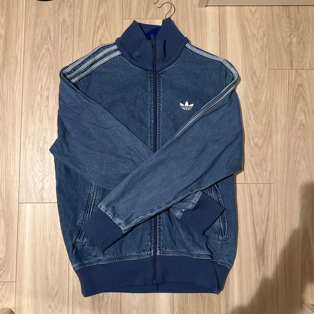 adidas デニムジャケット 3本ライン
