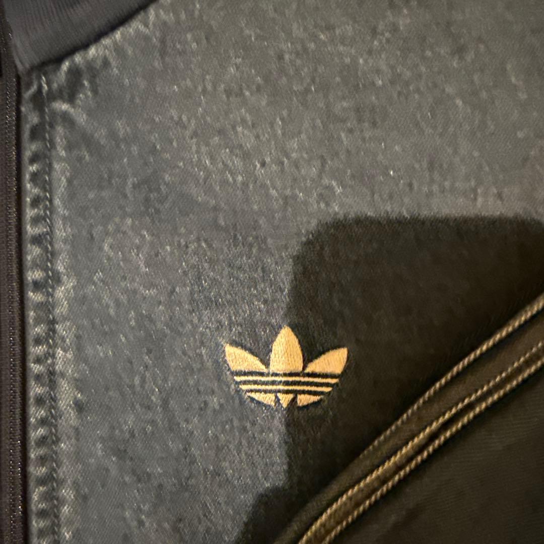 adidas デニムジャケット 3本ライン