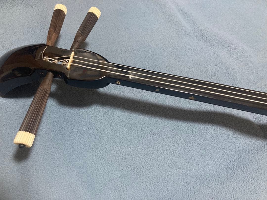 沖縄 三線(サンシン) 三味線　人工皮 スタンド付き