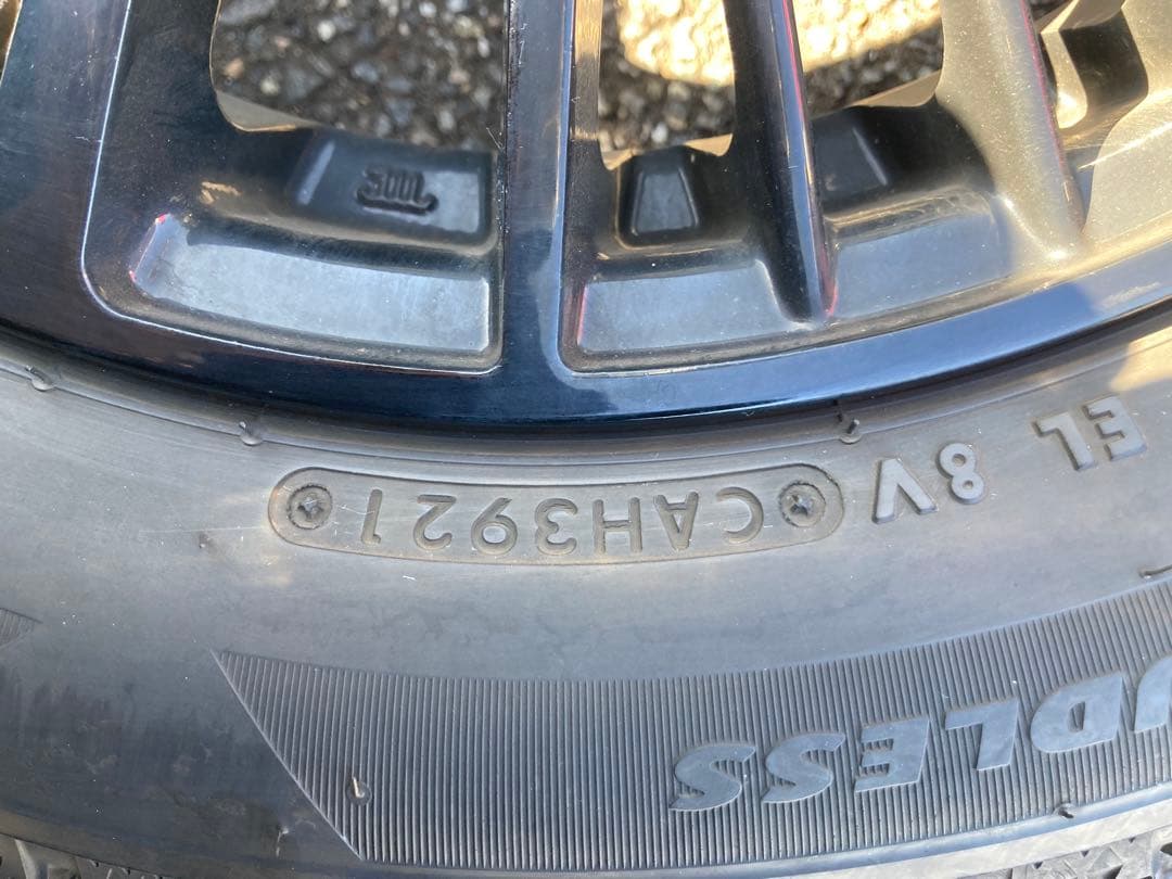 【1/5まで1000円引き➕値段交渉可】NBOX スノータイヤ　ブリヂストン4本