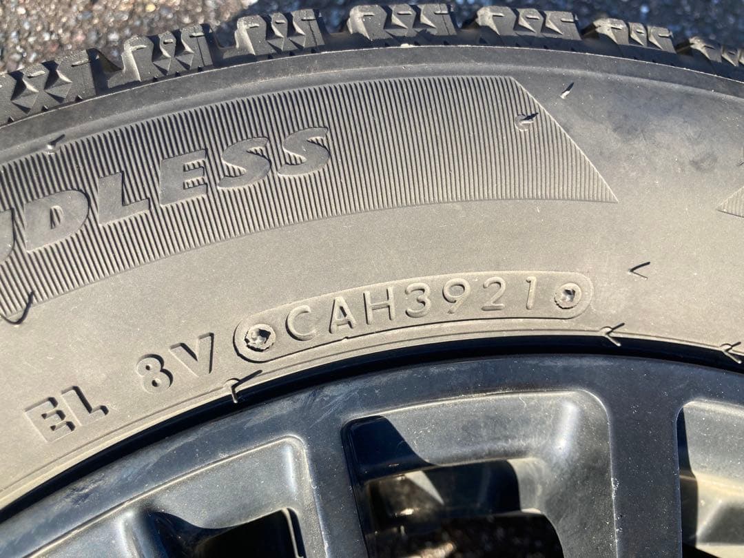 【1/5まで1000円引き➕値段交渉可】NBOX スノータイヤ　ブリヂストン4本