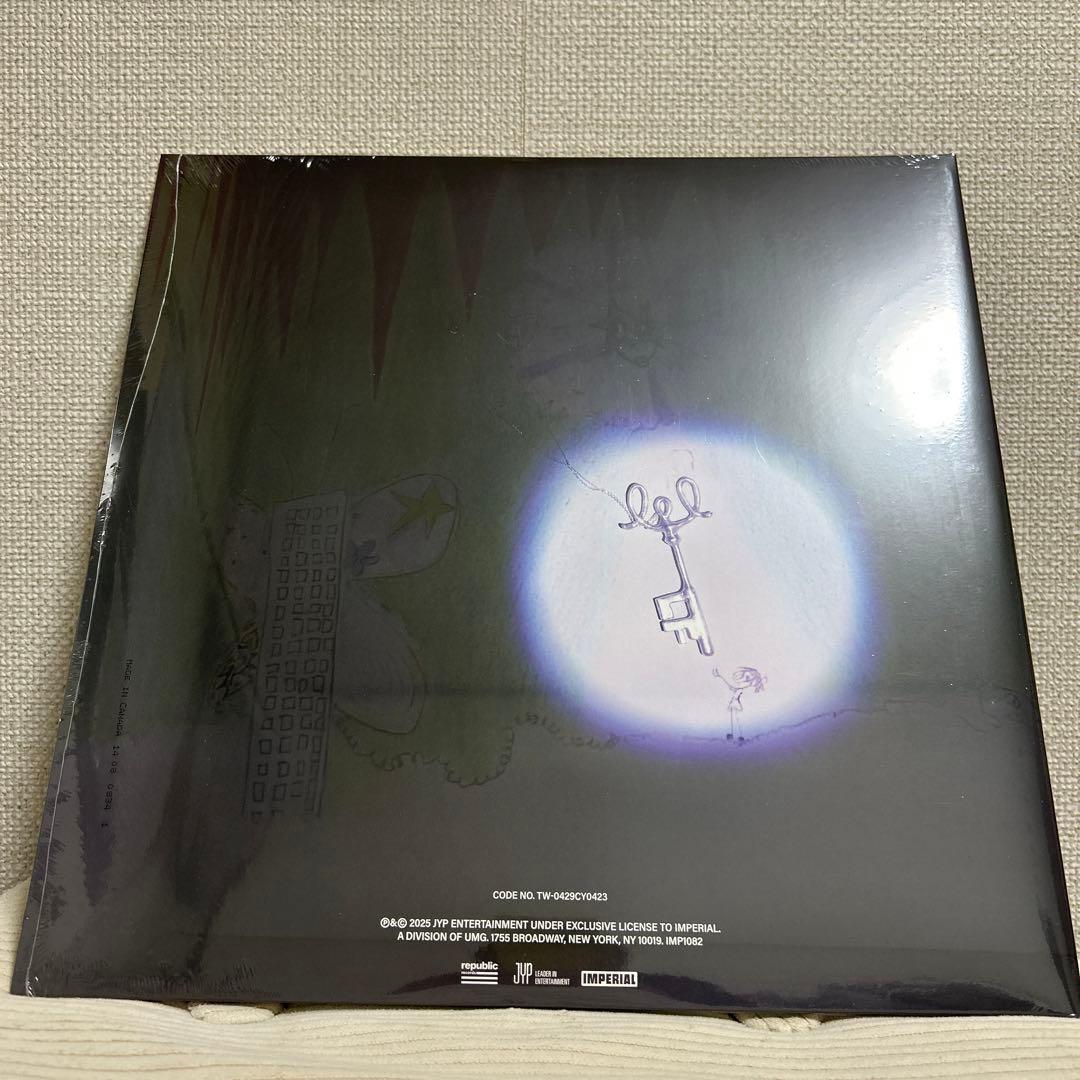 TWICE チェヨン Lil Fantasy アボカドピット　ビニール盤　新品