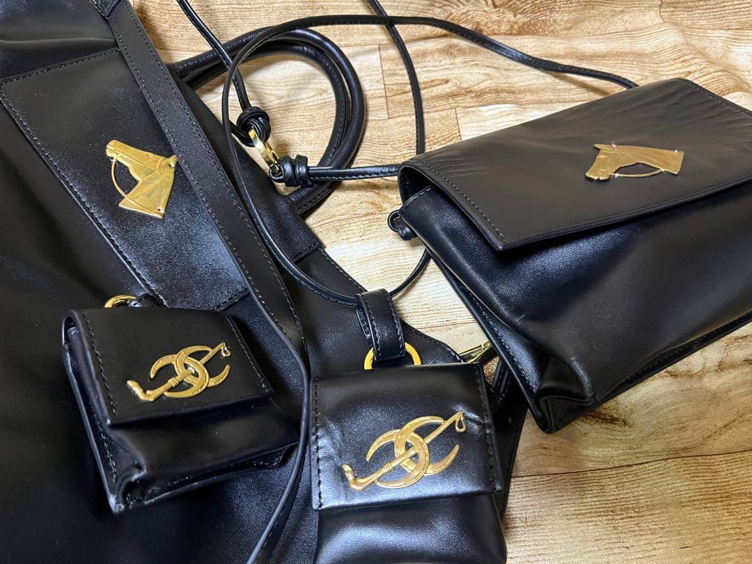 正規ブルックリンear総レザーL43cm2way美品＋BOX型斜め 両チャーム付