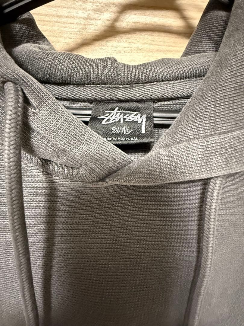 美品　Stussy パーカー　Sサイズ