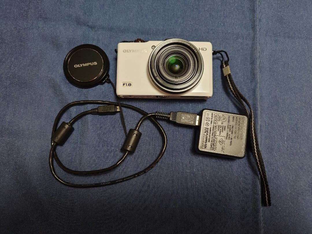 OLYMPUS xz-1 純正充電器付き