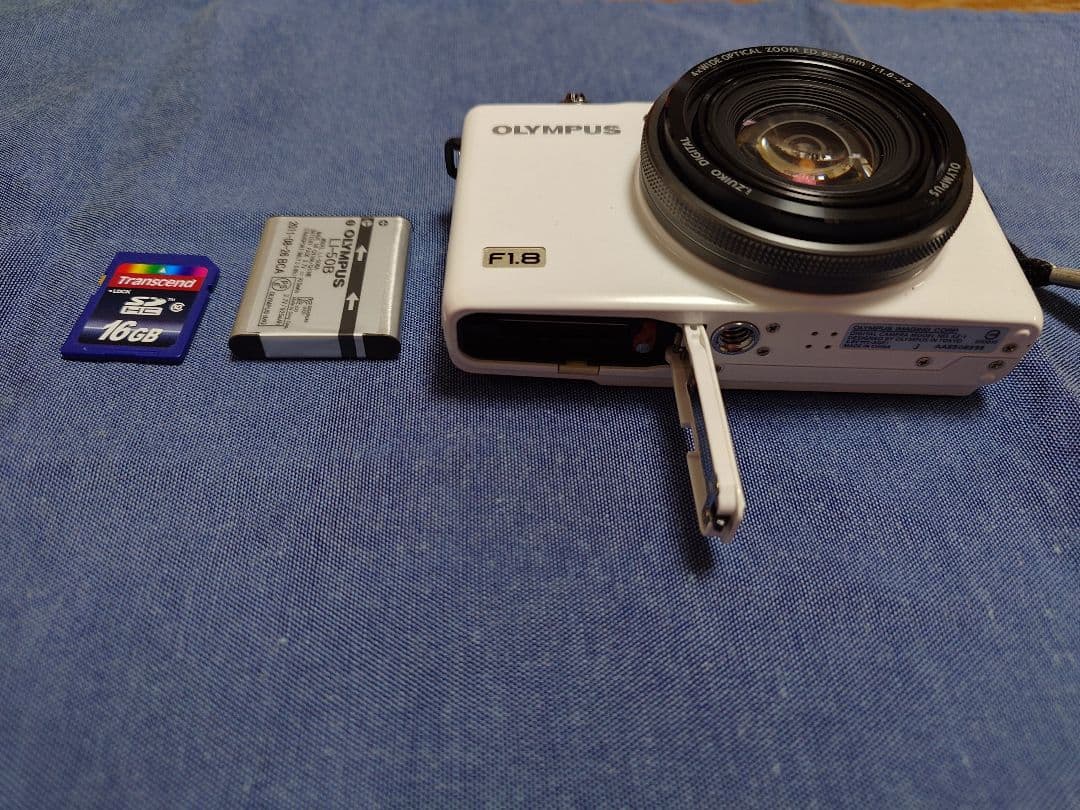 OLYMPUS xz-1 純正充電器付き