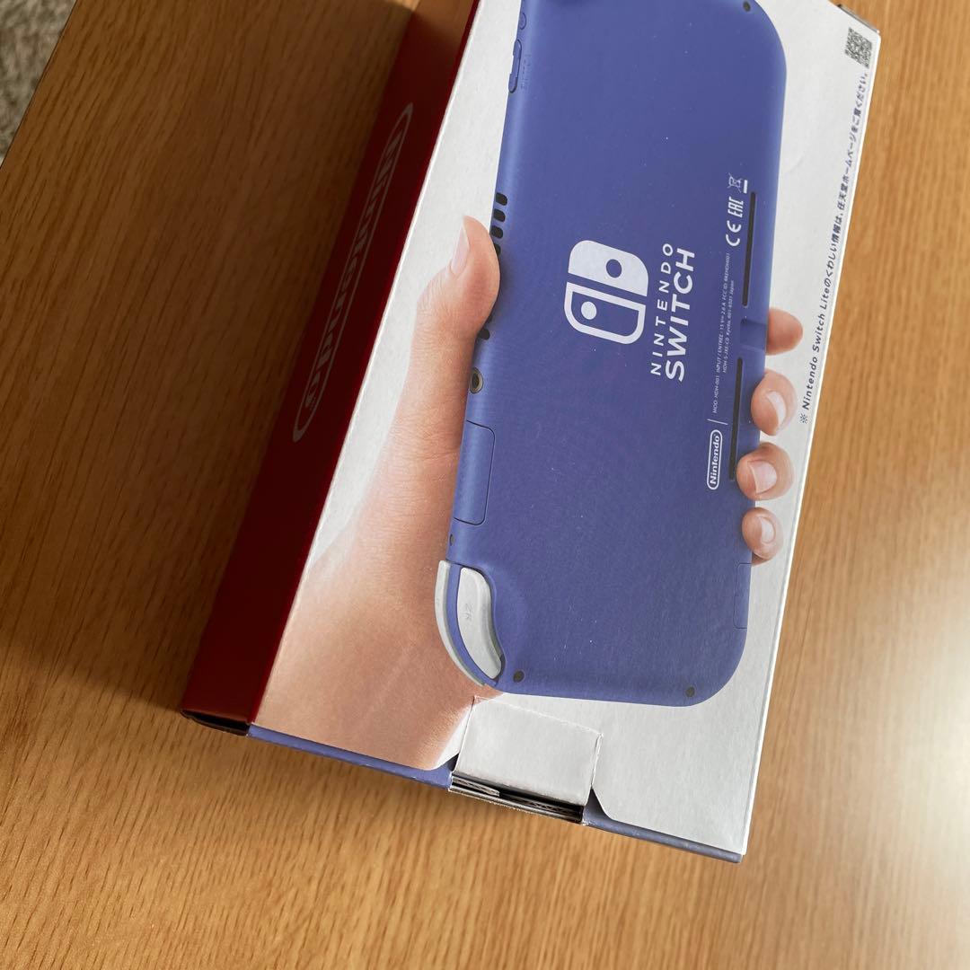 任天堂　Switch（スイッチライト）新品　本体　ブルー　カラー