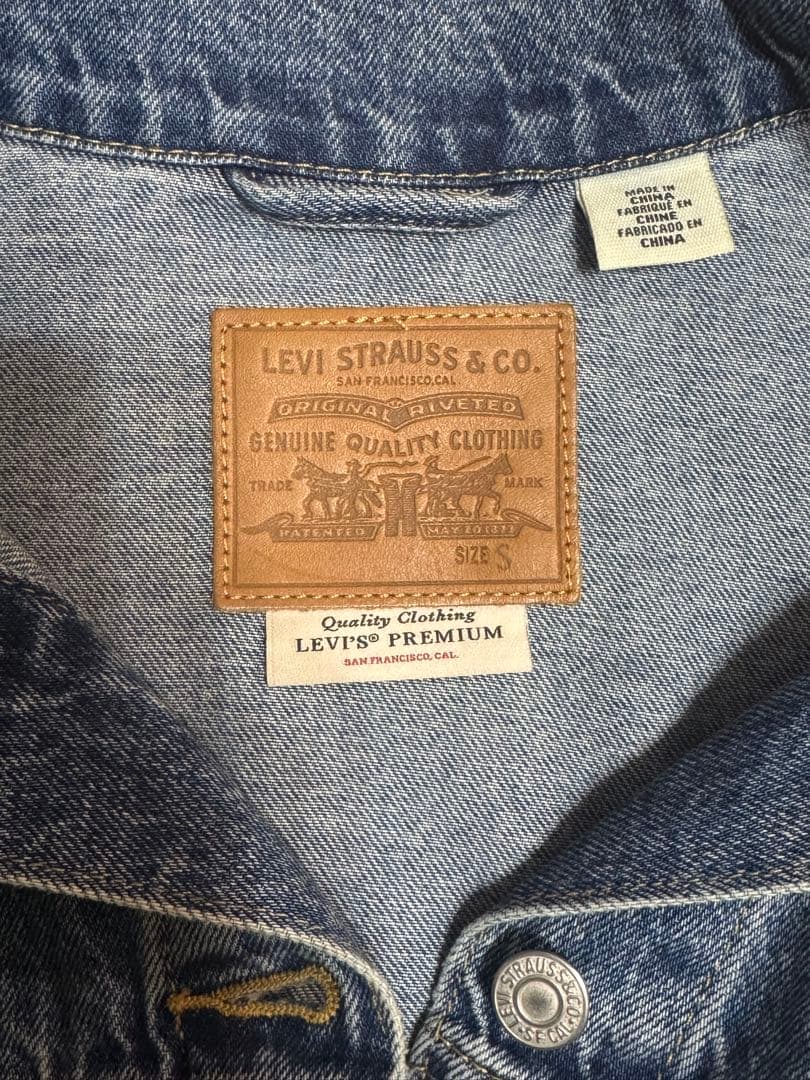 25a/w Levi’s SLOBEIENA バルーンスリーブデニムジャケット