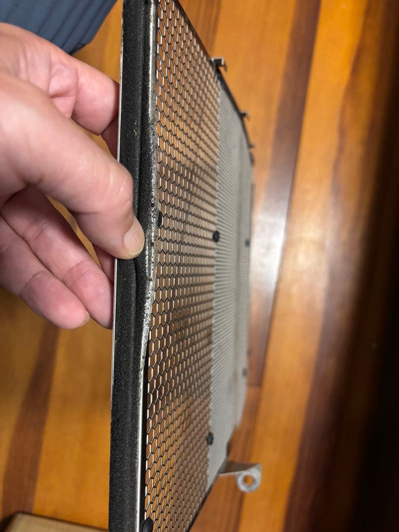 エッジングファクトリー　ラジエターガード　KATANA/GSX-S1000