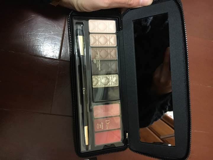 Dior クリスマス限定パレット