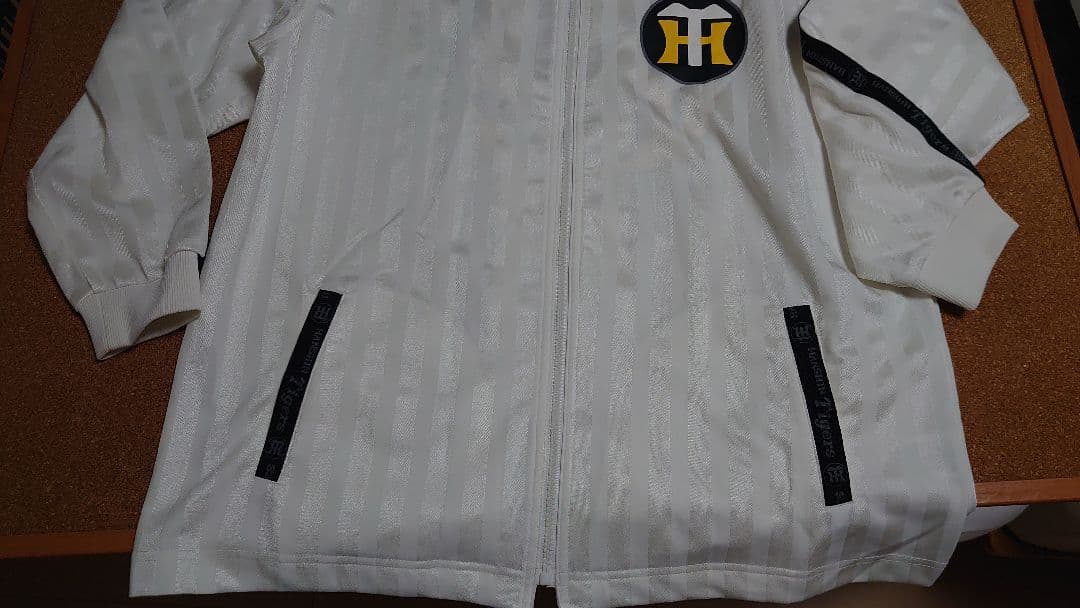 阪神タイガース ジャージ上下セット 【猛虎純白】サイズ→Ｍ