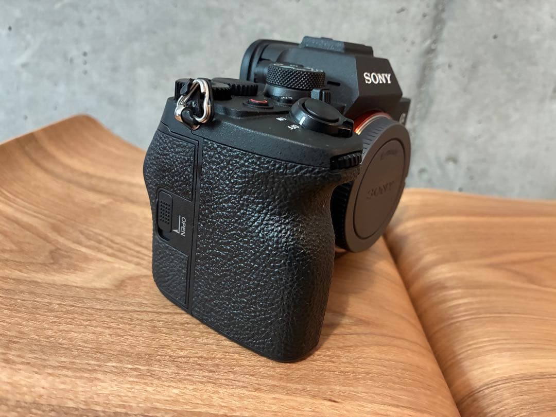 SONY α7Ⅳ ILCE-7M4Kミラーレス一眼 本体　おまけ有り　フルサイズ