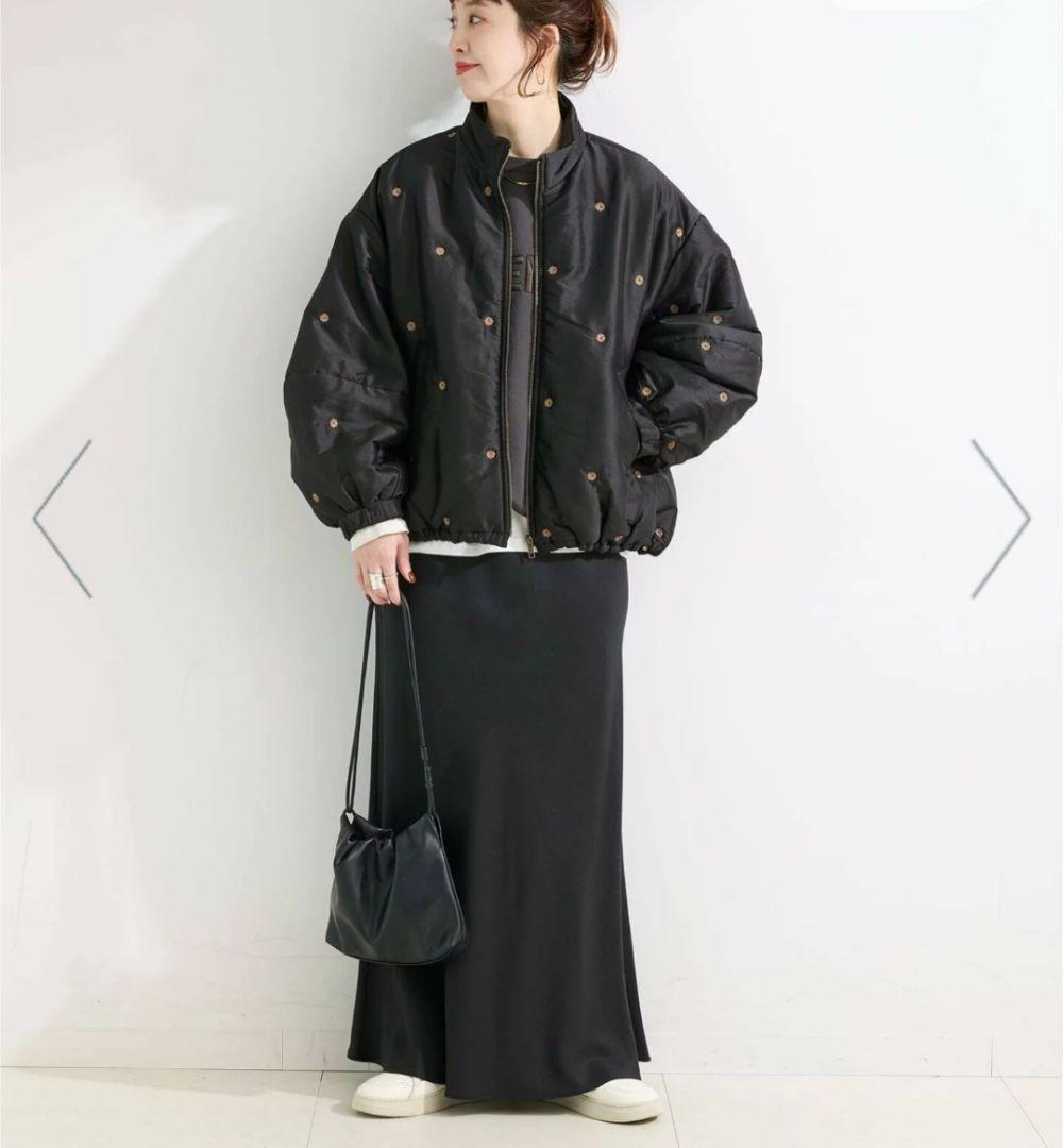 今季購入★極美品★ベーセーストックB.CSTOCK中わた刺繍ブルゾン黒アウター