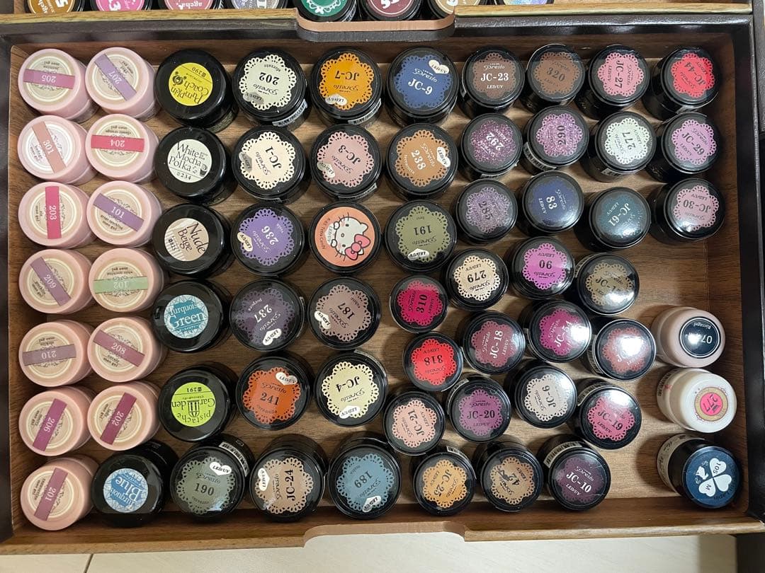 同*能様 ジェルネイル カラージェル 約300個 まとめ売り KOKOISTag