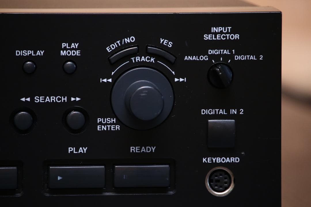 TASCAM MD-350　プロフェッショナル　MDプレーヤー/レコーダー