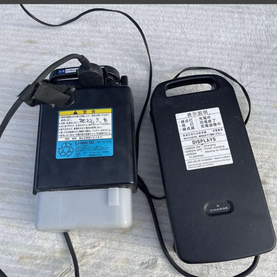 電動車椅子の充電バッテリー