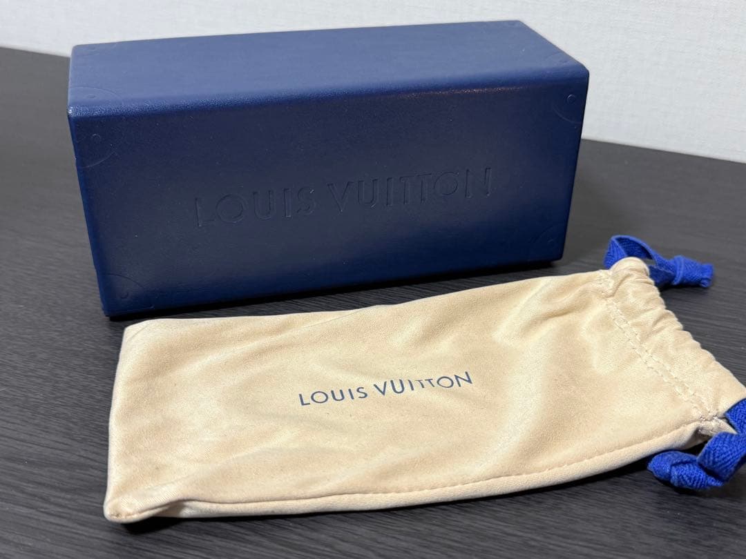 LOUIS VUITTON (ルイヴィトン) LVクラッシュ Z1579E