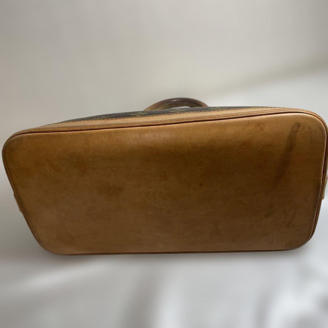 LOUIS VUITTONモノグラムアルマＭ５１１３０バック