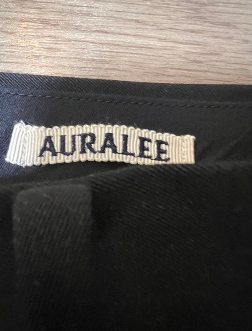 AURALEE LIGHT WOOL MAX GABARDINE スラックス