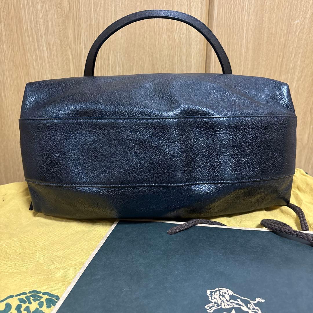 IL BISONTE ブラック レザー ハンドバッグ