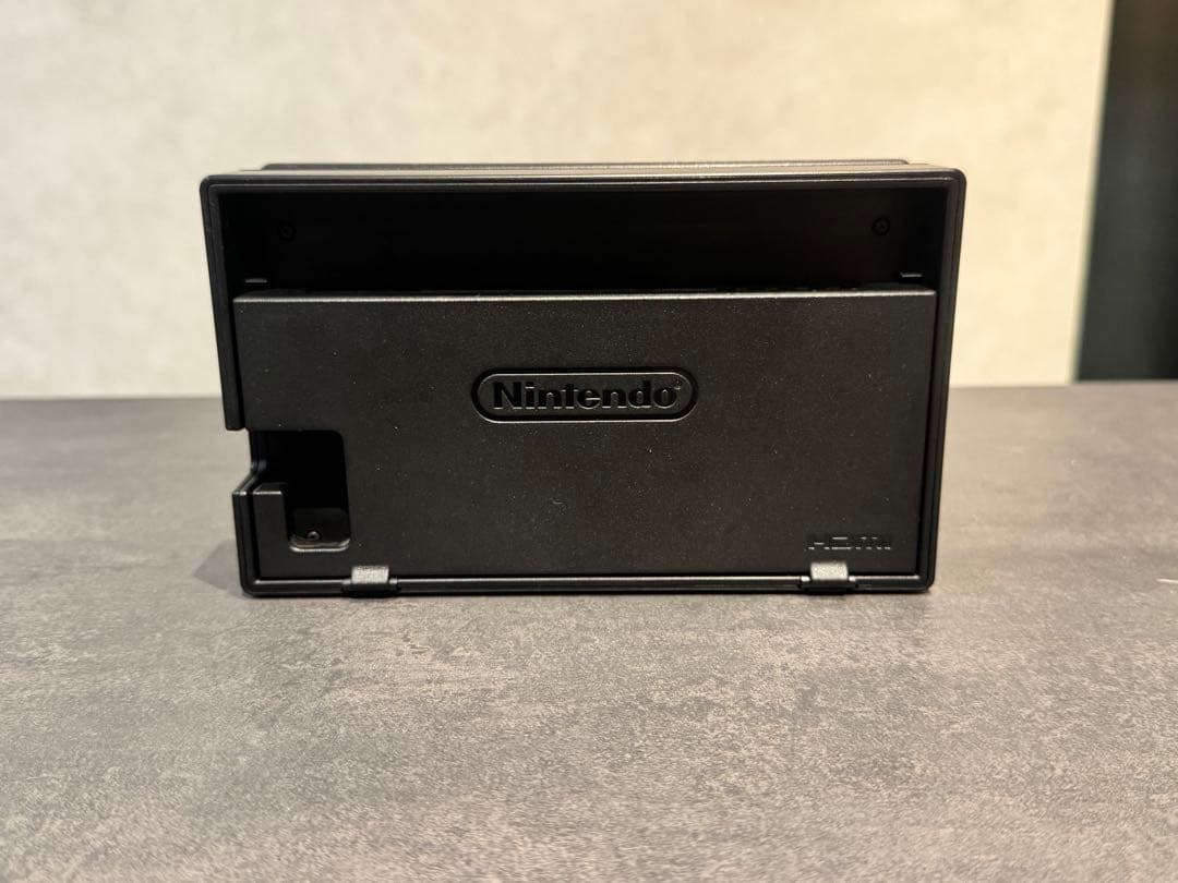 Nintendo Switch 本体　ブラック　箱・収納ケース